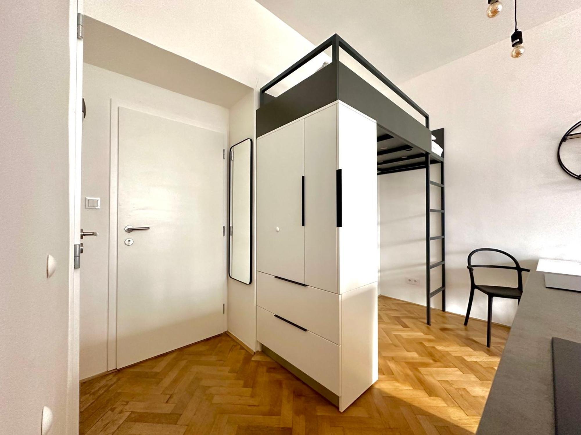 Botanique Rooms With Sauna By Homester ブルノ エクステリア 写真