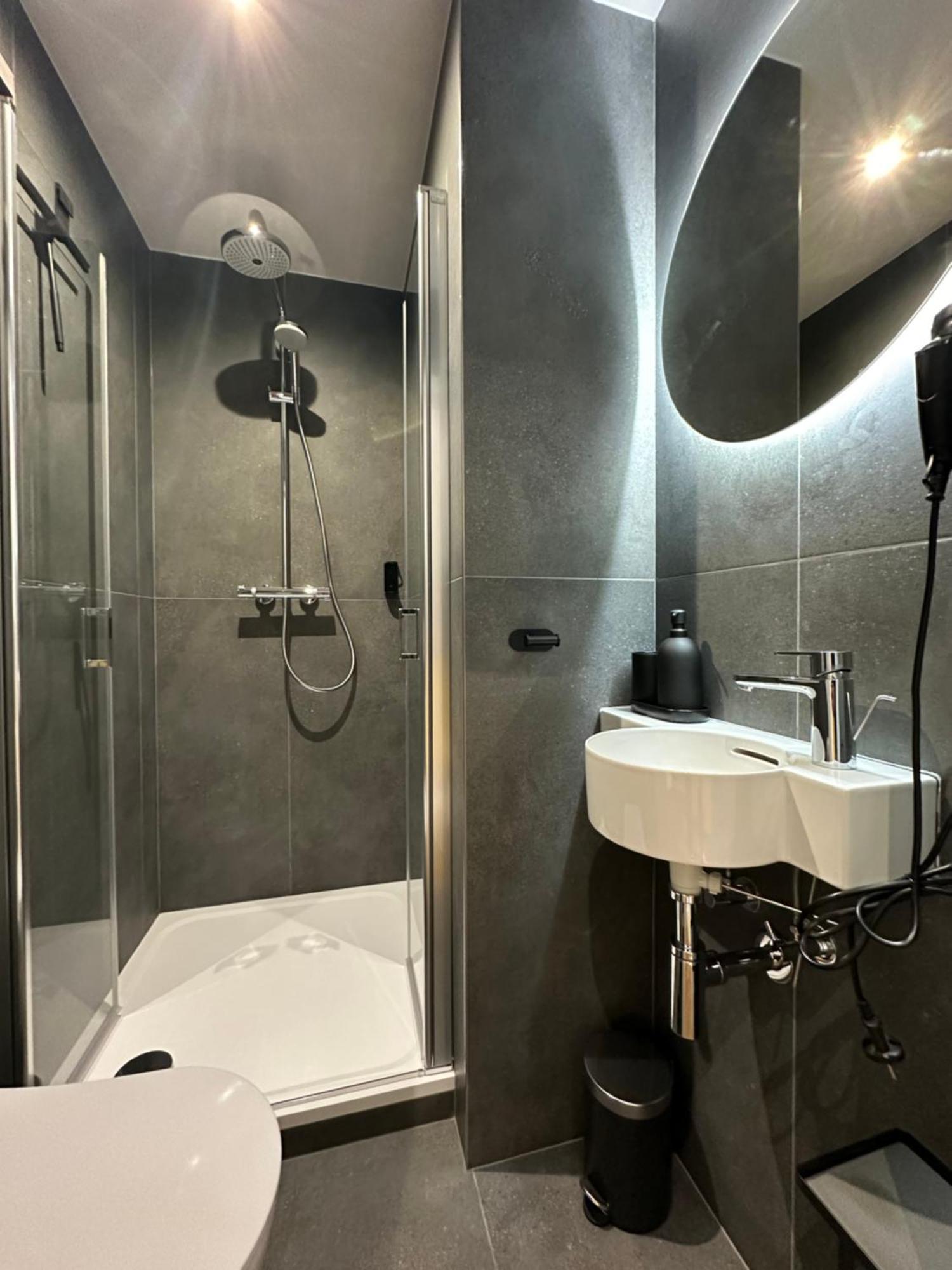 Botanique Rooms With Sauna By Homester ブルノ 部屋 写真