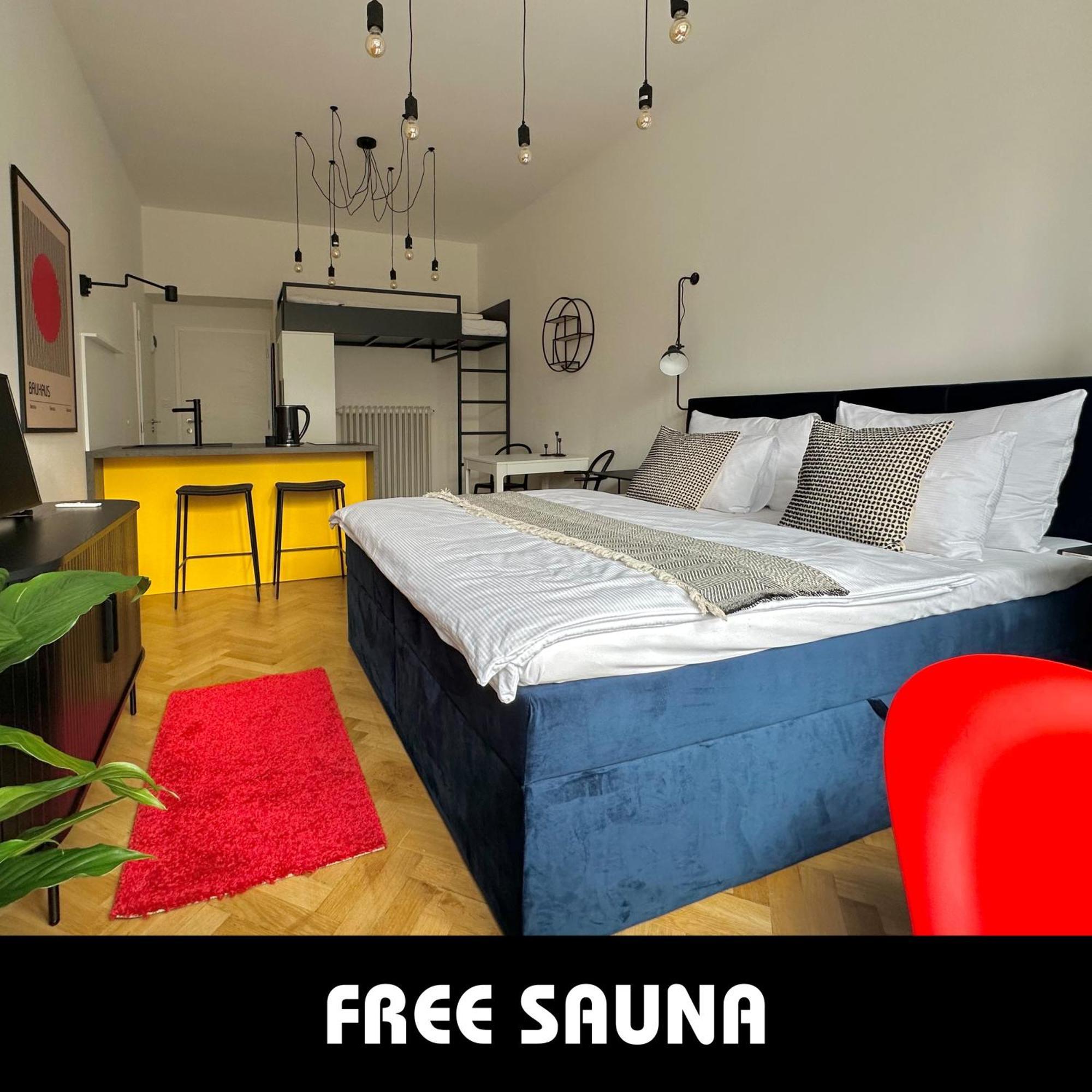 Botanique Rooms With Sauna By Homester ブルノ エクステリア 写真